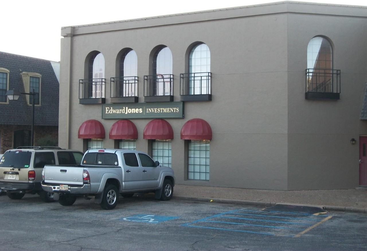 University Village - Photo 5 of 6