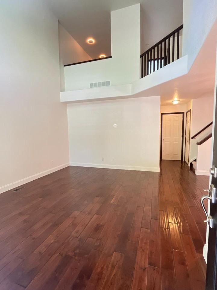 5260 Cornerstone Dr - Photo 2 of 20