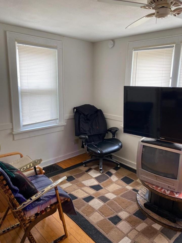 1014 E Gorham St - Photo 2 of 8