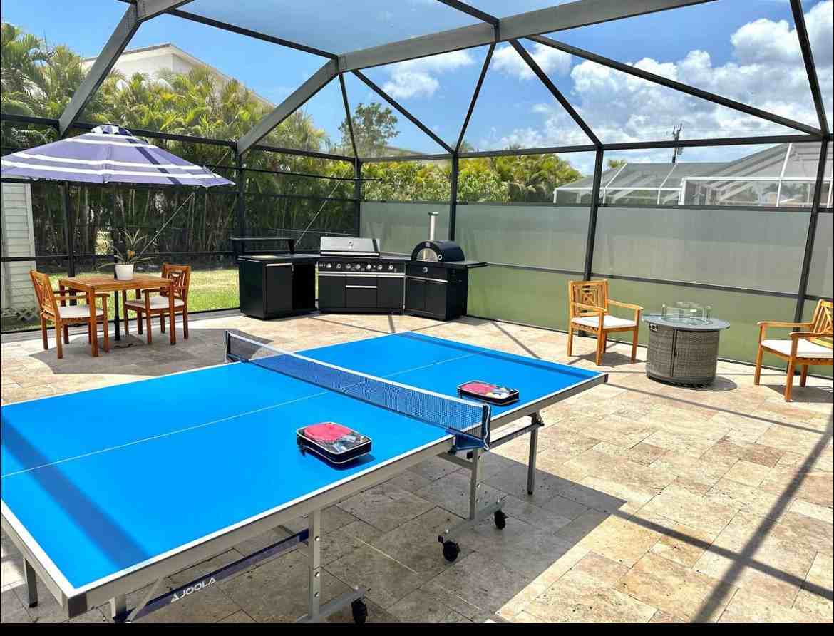 1190 SW 57th St - Photo 4 of 20