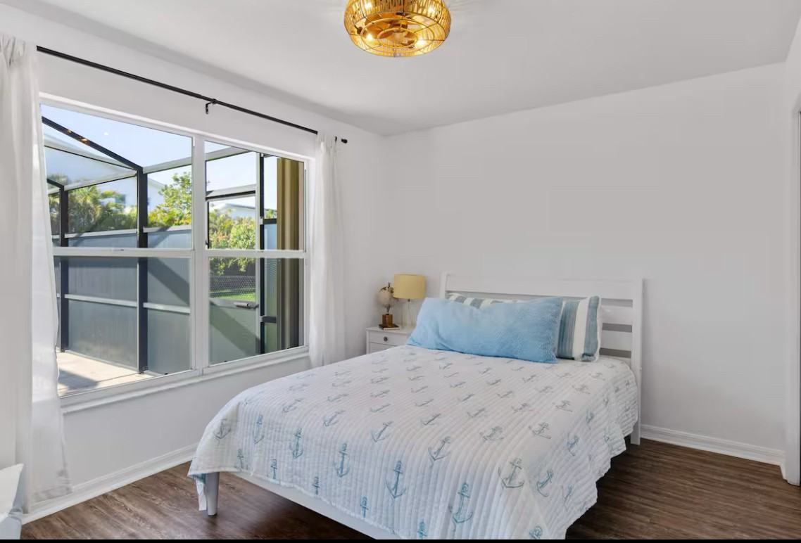 1190 SW 57th St - Photo 6 of 20