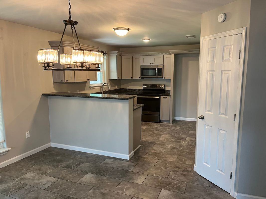 10916 Carmel Dr - Photo 2 of 9