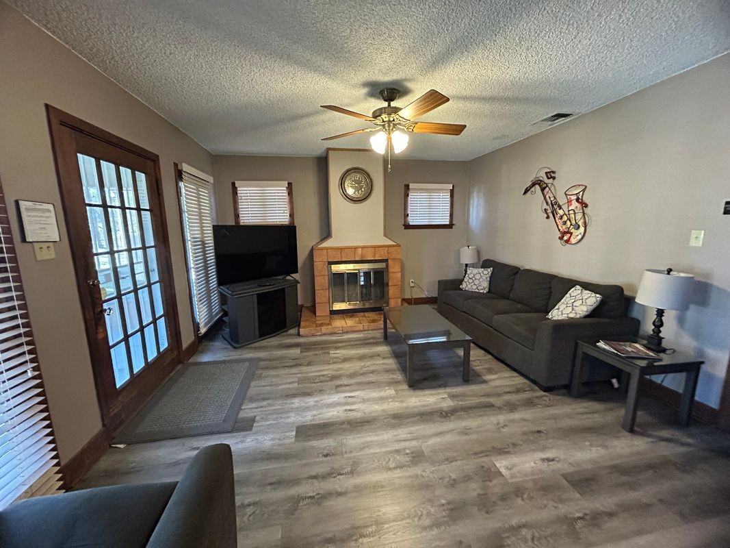 3150 Lime St - Photo 7 of 20