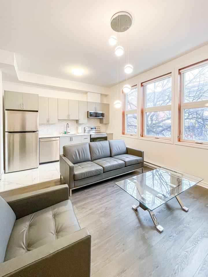 1672 Rue Saint-Denis - Photo 7 of 35