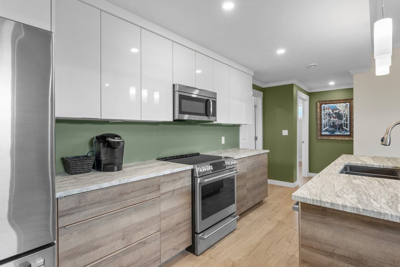 425 Kelvin Rd Lowr - Photo 3 of 10