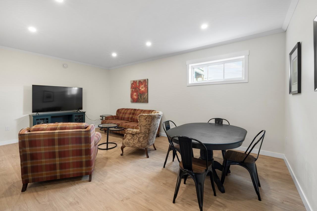 425 Kelvin Rd Lowr - Photo 5 of 10