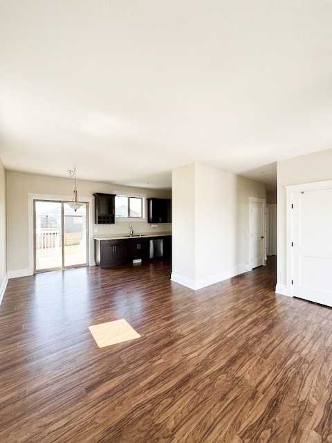 8616 84 Street - Photo 3 of 13