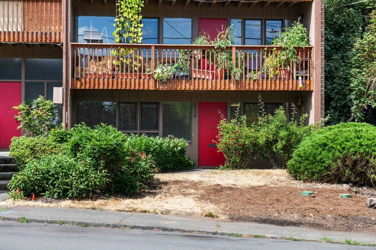 Ravenna Park Vista - Photo 2 of 27