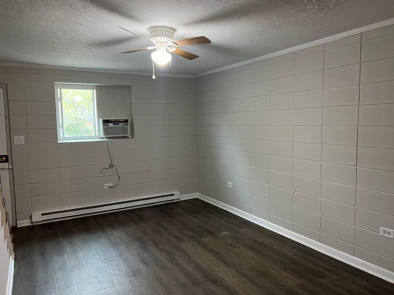 SH300-McBrayer Street Towns - Photo 2 of 12