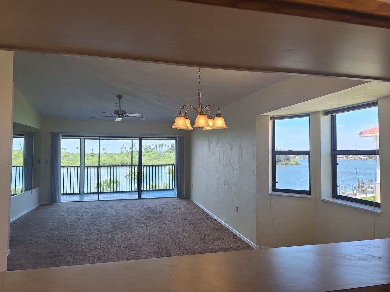 464 Bouchelle Dr #305 - Photo 7 of 31