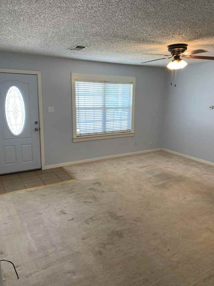 1615 Woodruff Ln - Photo 2 of 4