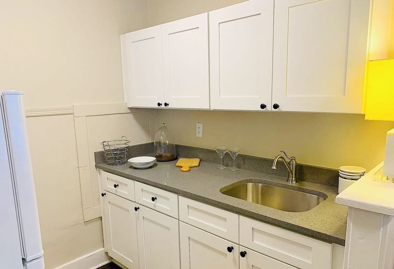 Smart Lofts on Gladstone - Photo 5 of 22