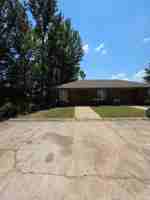 featured image of 1510 E 13th St