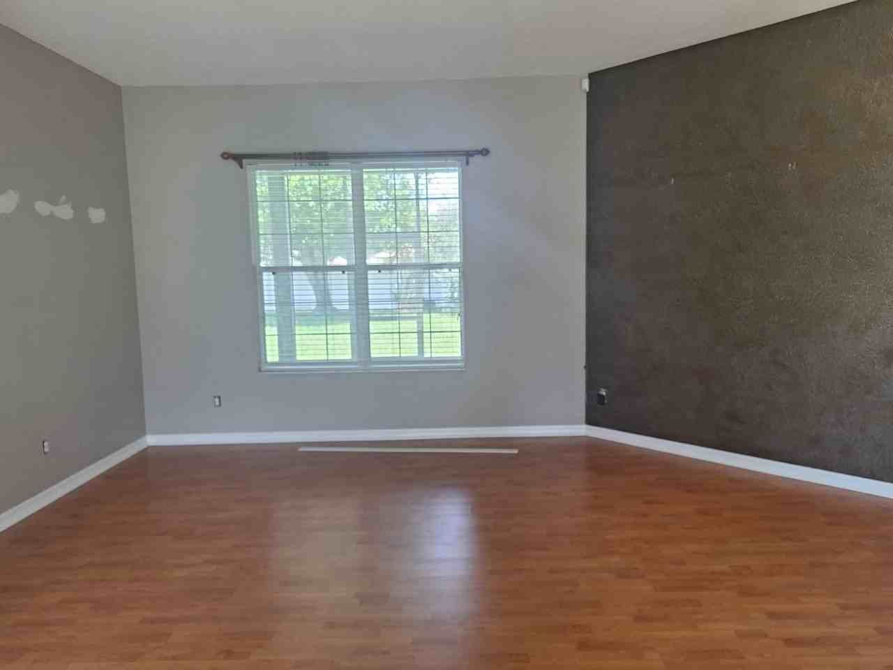 517 Soft Shadow Ln - Photo 3 of 10