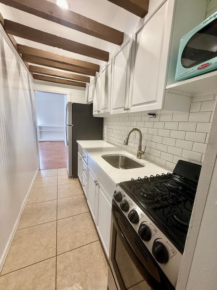 52 North Washington Street - Photo 2 of 24