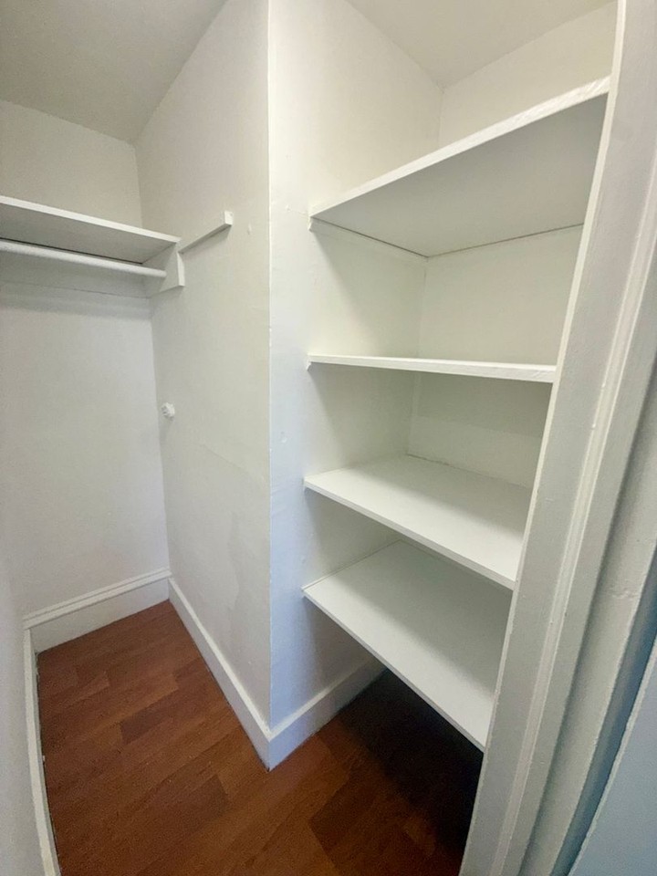 52 North Washington Street - Photo 7 of 24