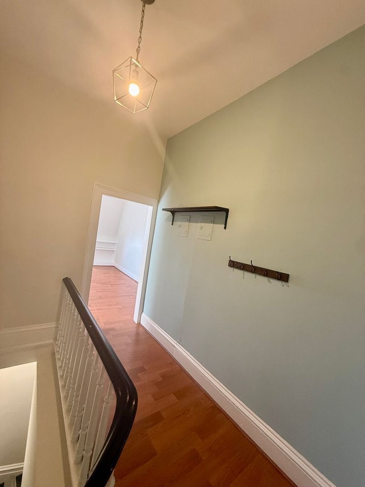 52 North Washington Street - Photo 3 of 24