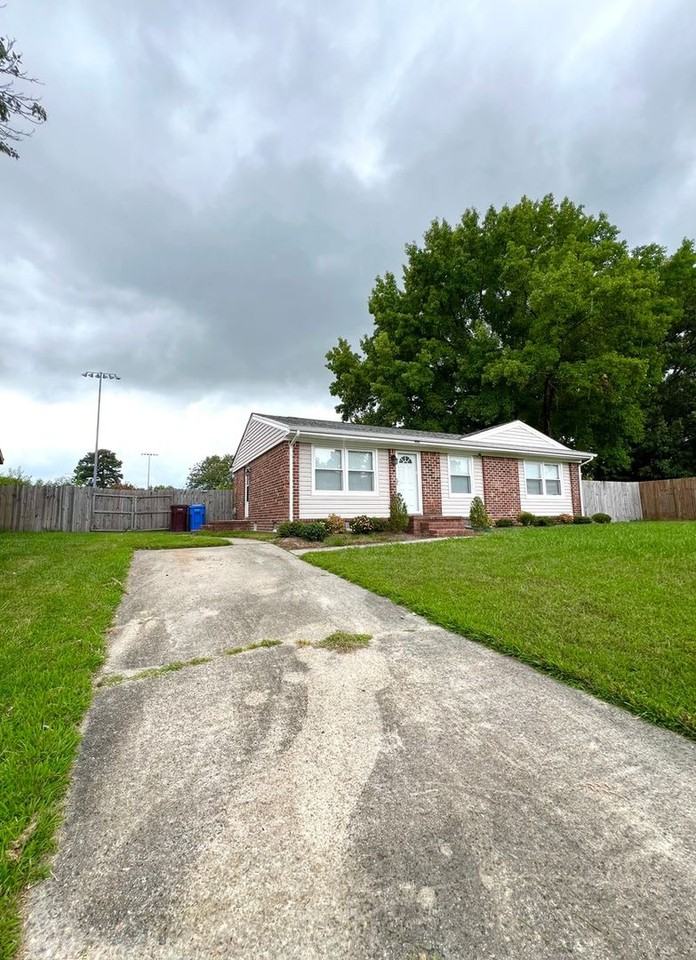 908 Serf Ct - Photo 6 of 37