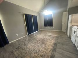 featured image of 560 Abby Ln #8
