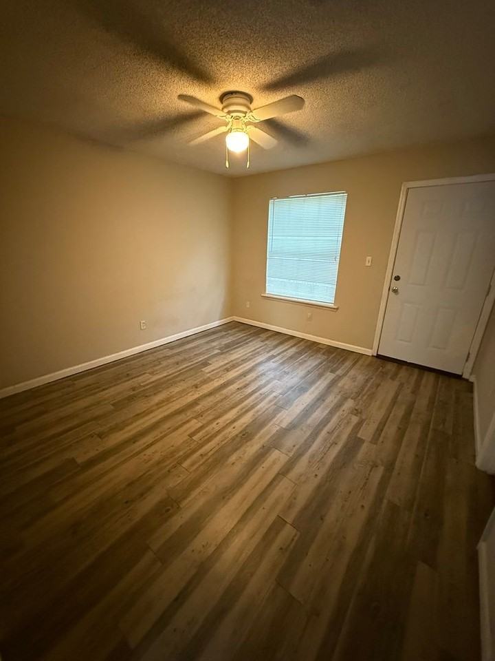 2462 Nugget Ln - Photo 6 of 9