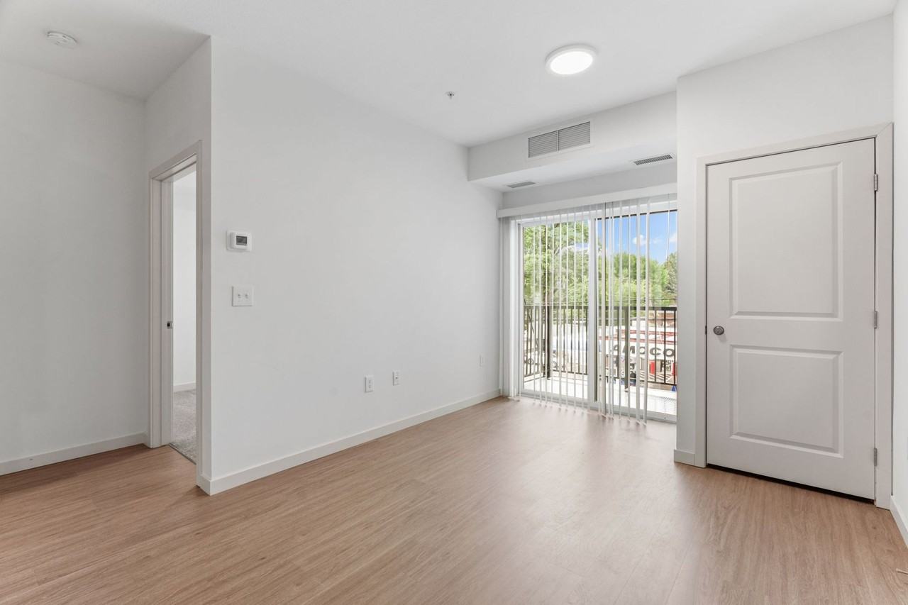 The Lucy Apartments | St. Paul - Photo 4 of 19