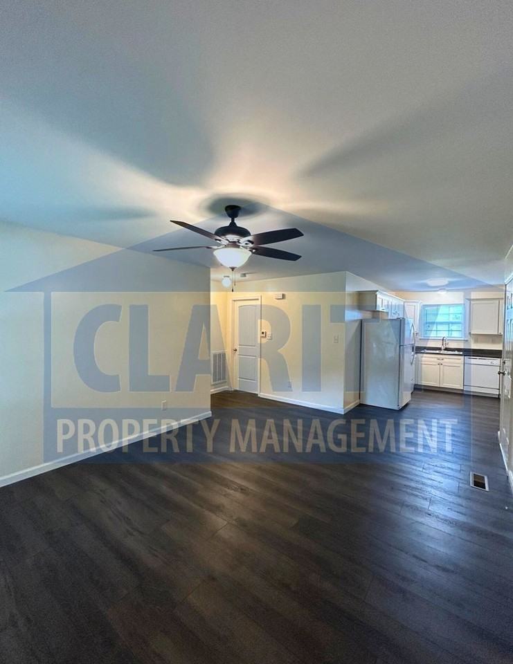 1004 Whisperwood Trl Ne - Photo 6 of 19