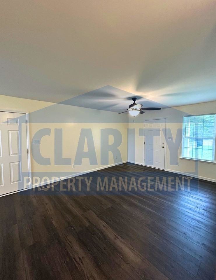 1004 Whisperwood Trl Ne - Photo 7 of 19