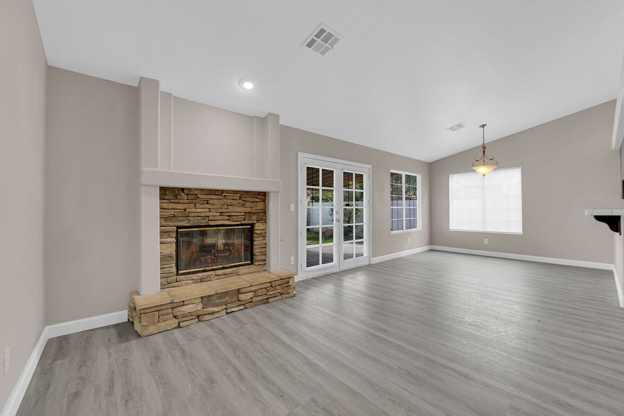 5028 Saint Annes Dr - Photo 7 of 19