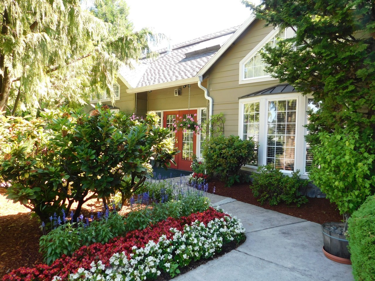 Town Center Heights Apartments - Photo 3 of 20