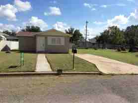 208 Se 6th St - Photo 1 of 1