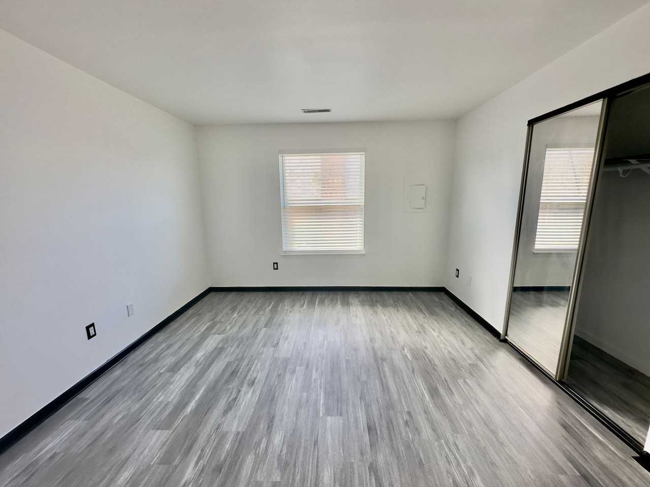 403 Angler Way - Photo 7 of 15