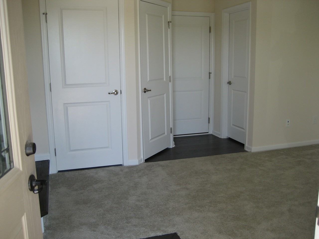 360 Spring Hill Pl - Photo 3 of 29