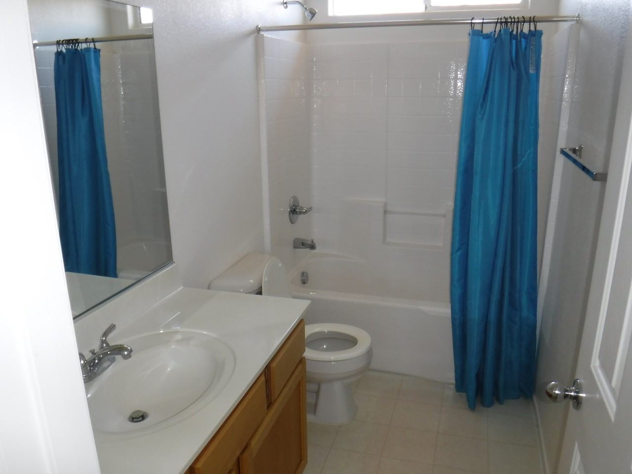 127 Manor House Ave - Photo 7 of 11