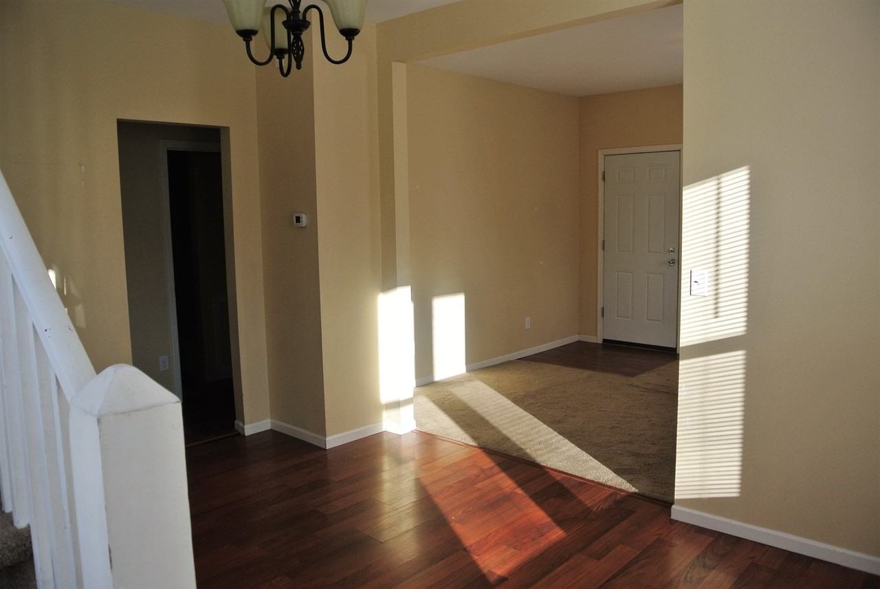 617 11th Street Northwest - Photo 2 of 9