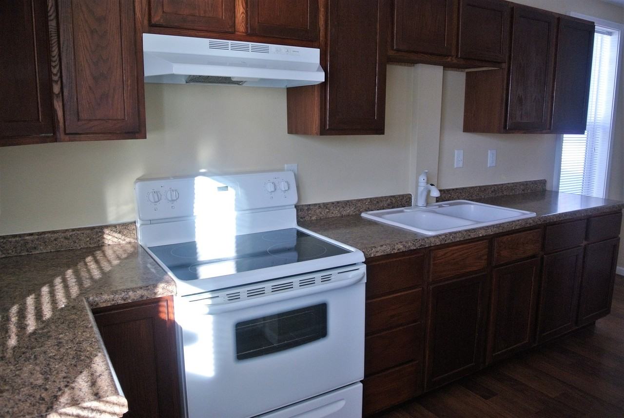 617 11th Street Northwest - Photo 4 of 9