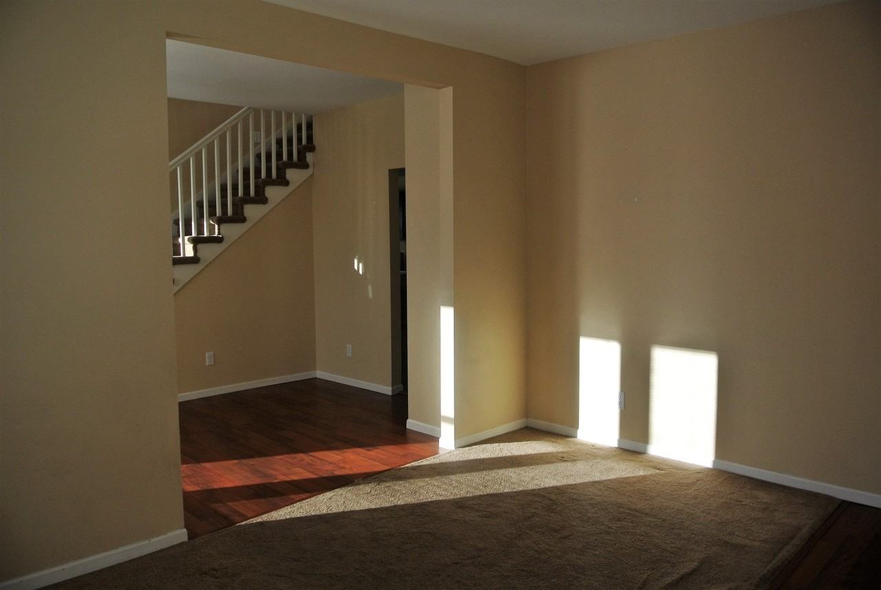 617 11th Street Northwest - Photo 5 of 9