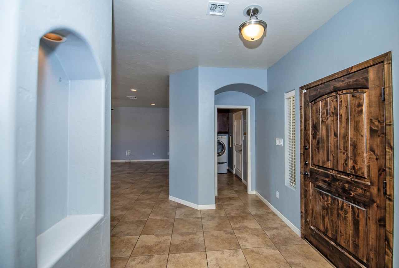 11319 S Sally Dr - Photo 3 of 42