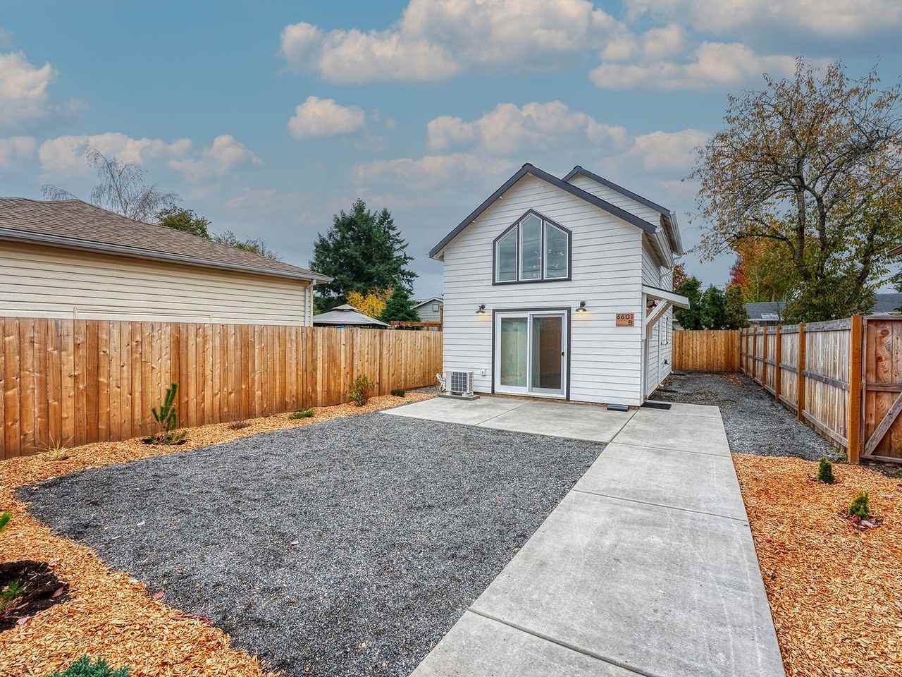 6601 Se 94th Ave #B - Photo 3 of 26