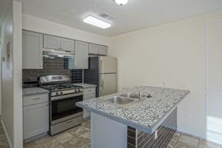 El Campo Apartments - Photo 1 of 1