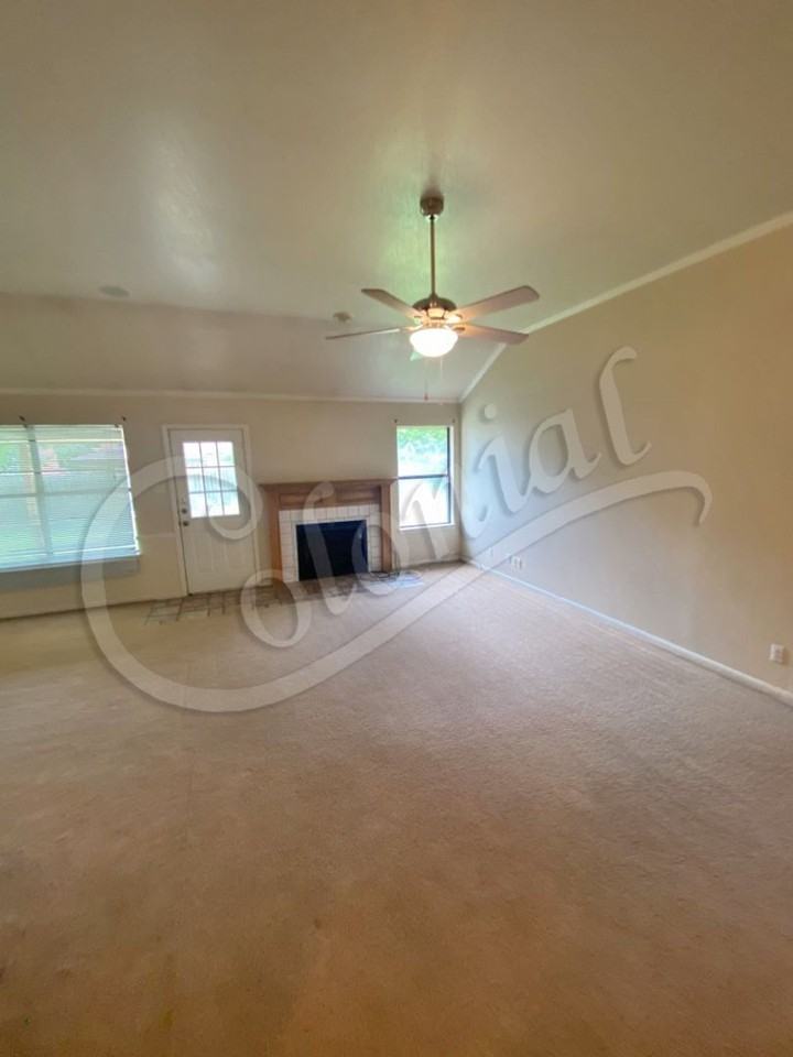 4401 Colby Dr - Photo 3 of 11