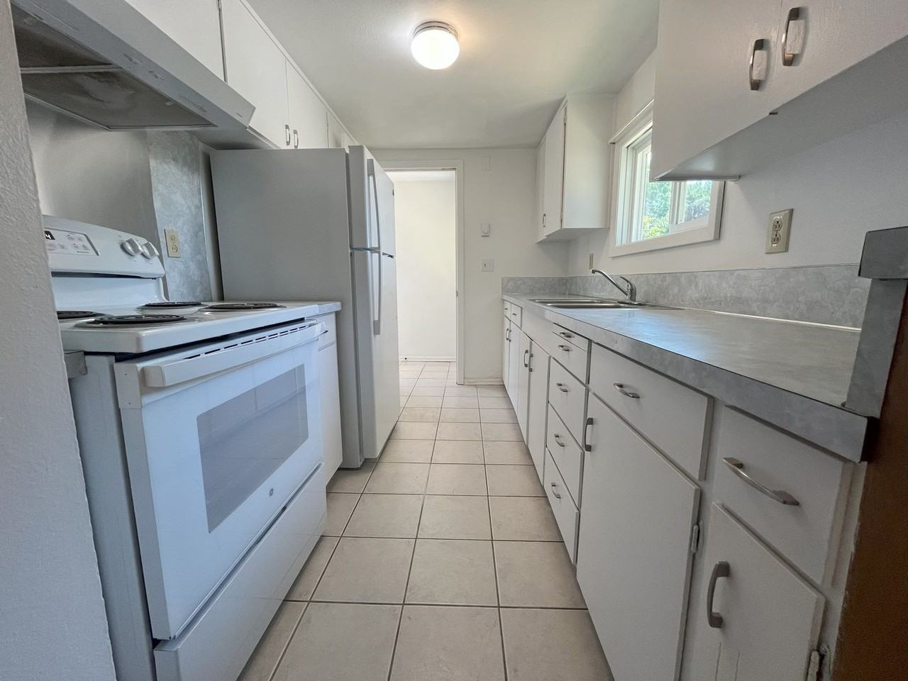 20100 Sw Alexander St - Photo 3 of 24