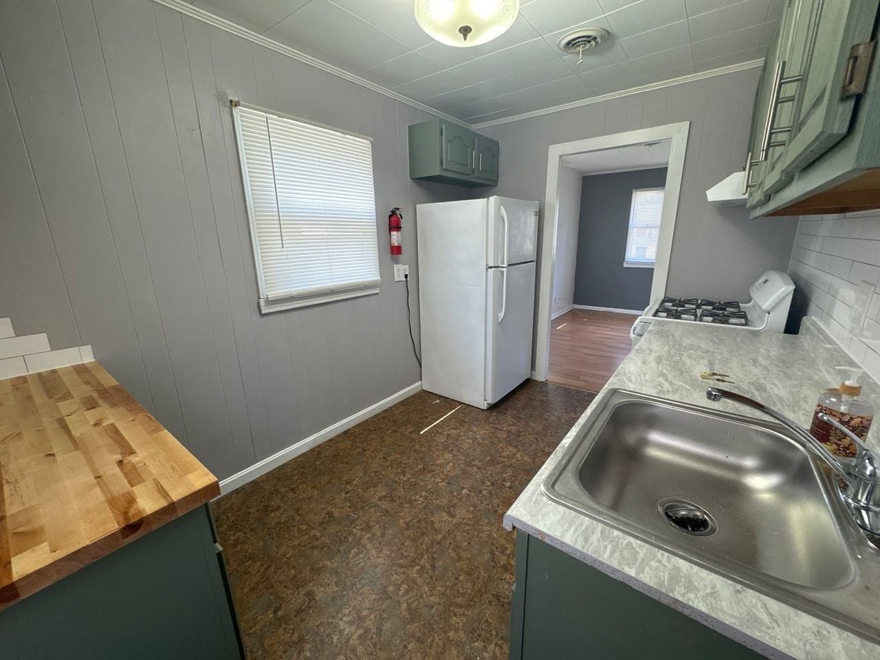 2836 Cornell St - Photo 5 of 18