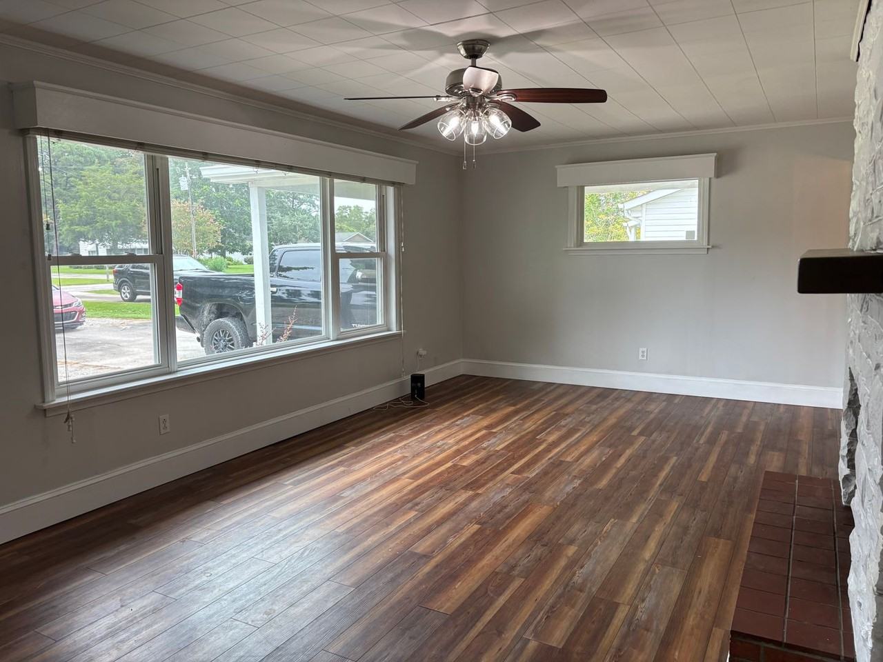 114 Crescent Dr - Photo 5 of 33