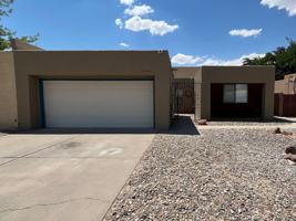 featured image of 3005 Prenda De Oro Nw
