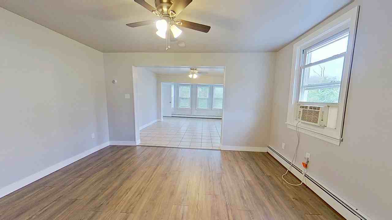 3374 W Springfield Rd - Photo 2 of 12