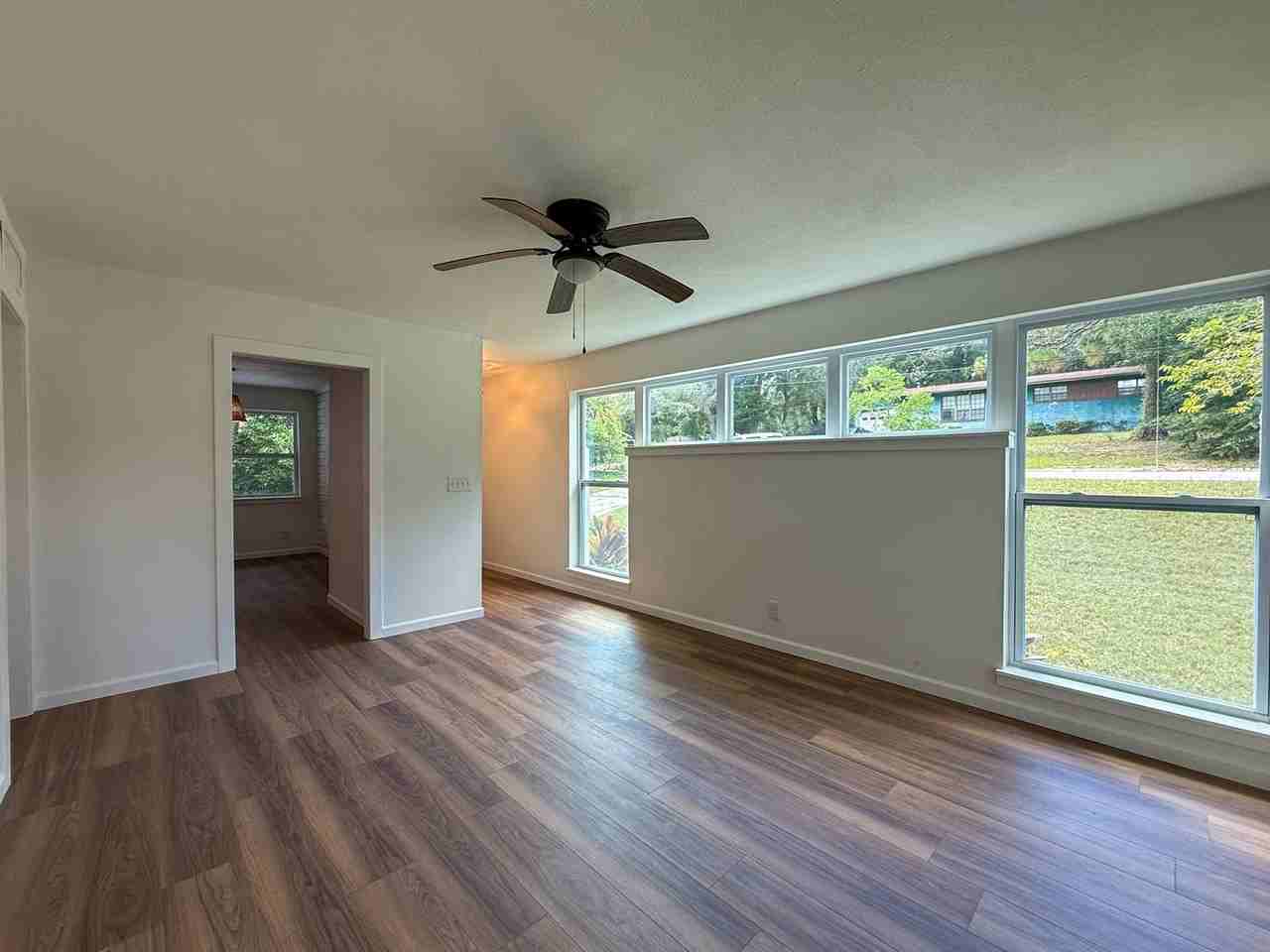 5230 Springhill Dr - Photo 3 of 20