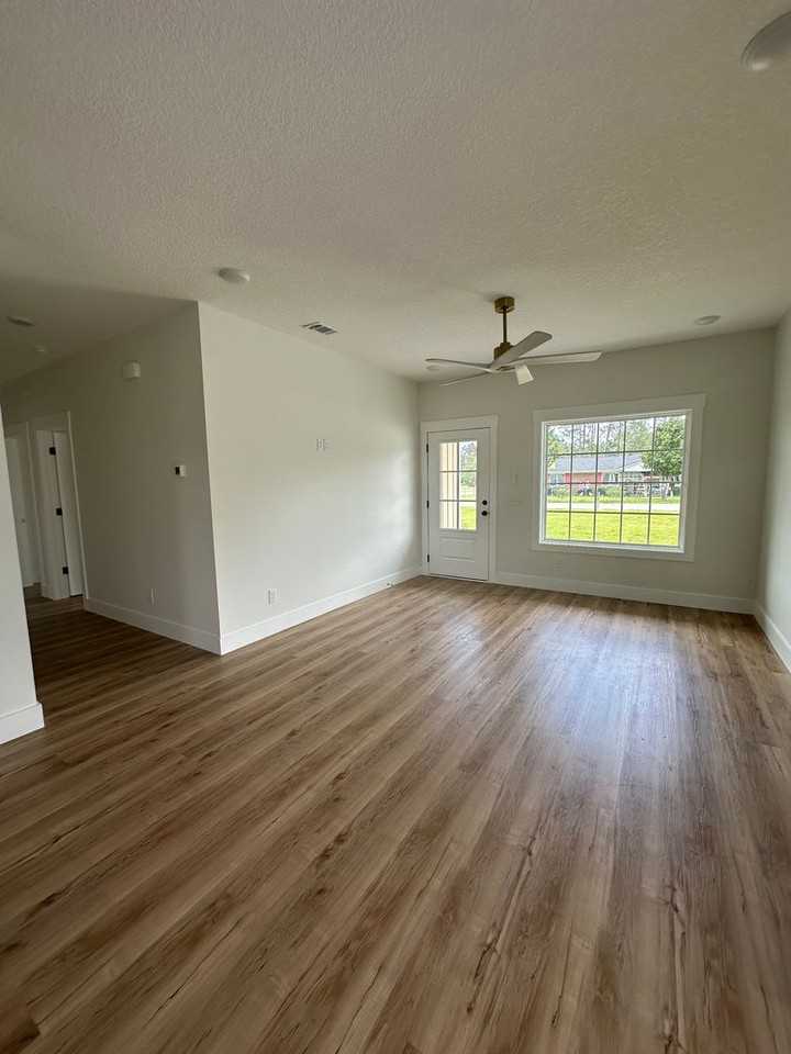 36 Walton Way - Photo 2 of 18