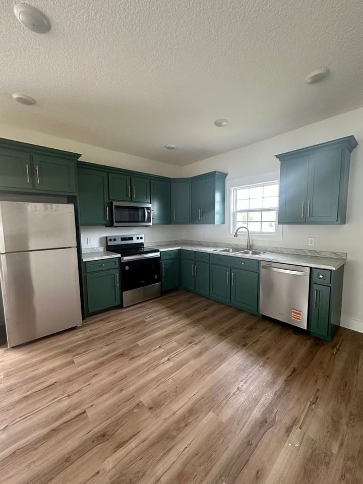 36 Walton Way - Photo 3 of 18