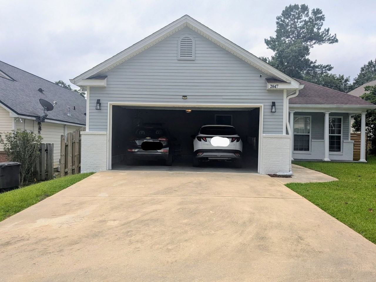 2047 Sunny Dale Dr - Photo 3 of 32