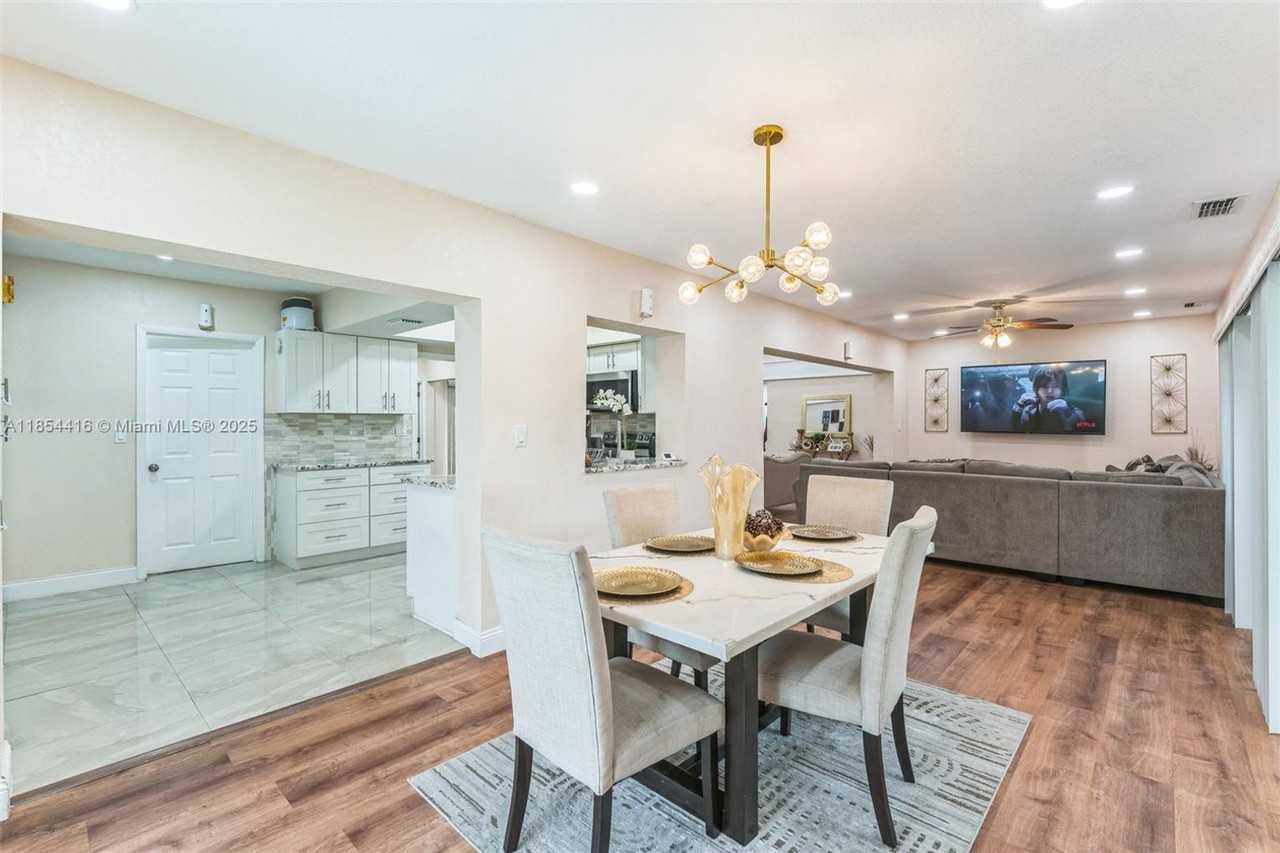 5706 S Travelers Palm Ln - Photo 3 of 17